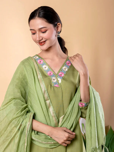 PISTA BLISS FLORAL EMBROIDERY SUIT SET