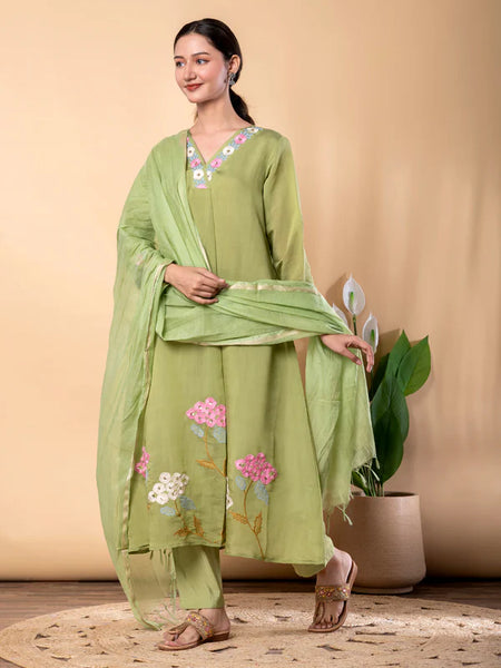 PISTA BLISS FLORAL EMBROIDERY SUIT SET