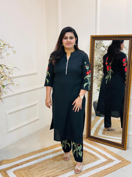BLACK FLORAL EMBROIDERED KURTA SET