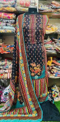 Karachi SuitVD25MAY0202