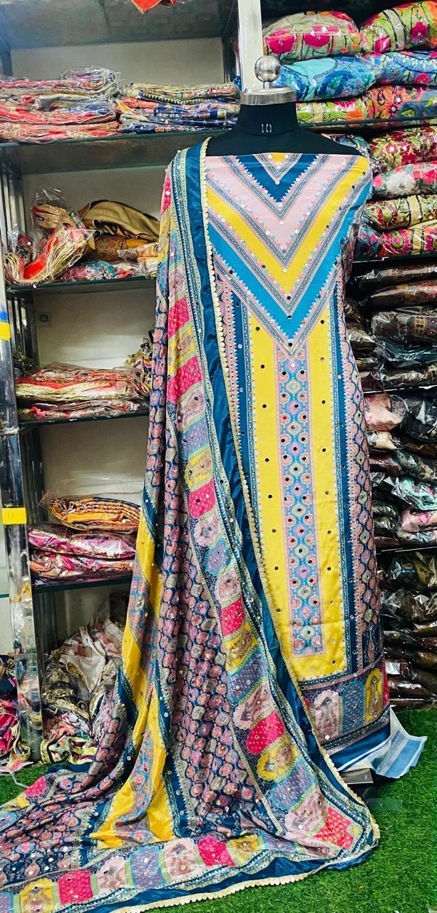 Mirror Work SuitVD2025OCT1609