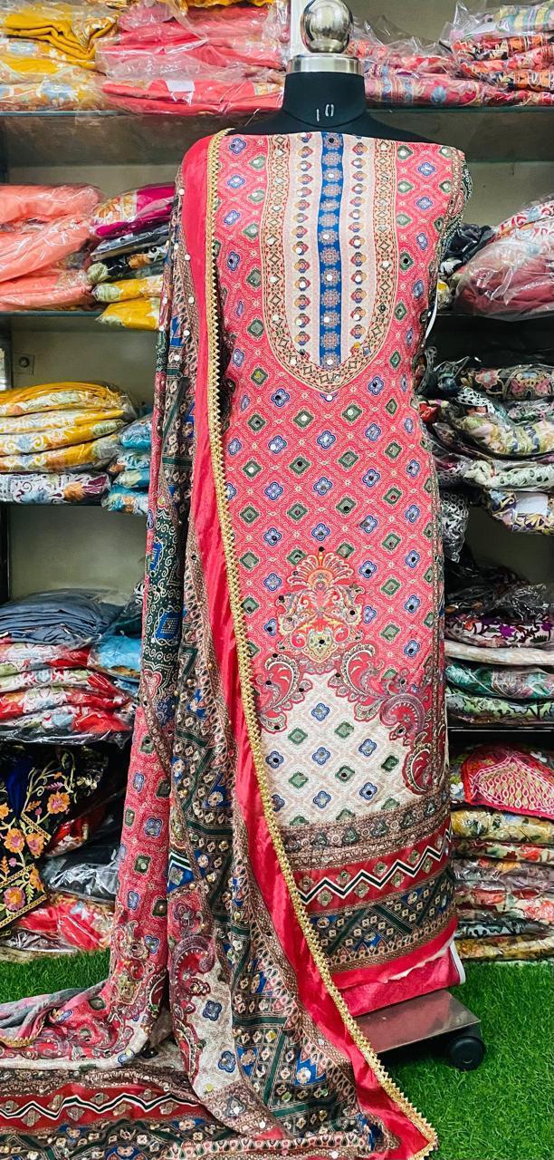 Mirror Work SuitVD2025OCT2901